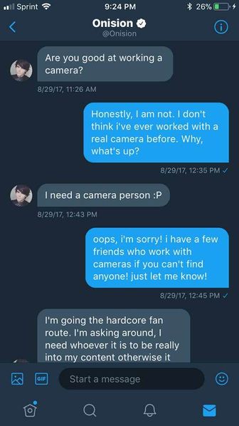 File:MacCameraman08.29.17.jpg